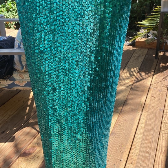 Emerald green sequins evening maxi dress - Picture 6 of 8